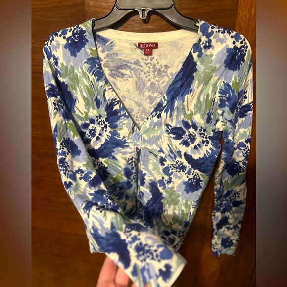 Merona flowered, button up v-neck cardigan, XS - Picture 5 of 6